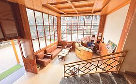 Suraj Inn ! Near Hadimba Temple ! Rooftop Cafe ! Personal Parking